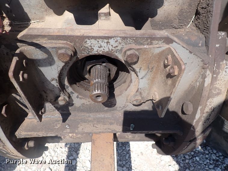 image for item DJ5668 1979 Massey Ferguson 2705  tractor