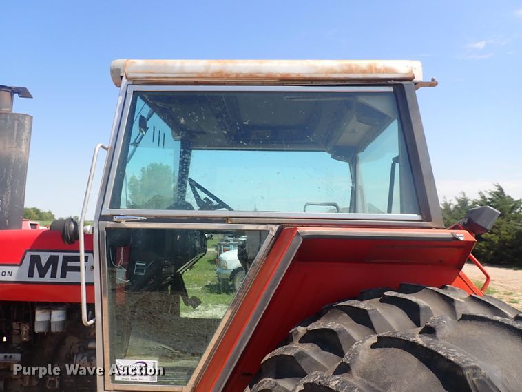 image for item DJ5668 1979 Massey Ferguson 2705  tractor