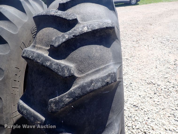 image for item DJ5668 1979 Massey Ferguson 2705  tractor