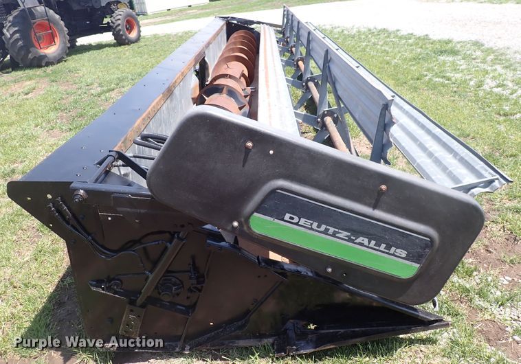 image for item DJ5690 Deutz Allis  rigid head