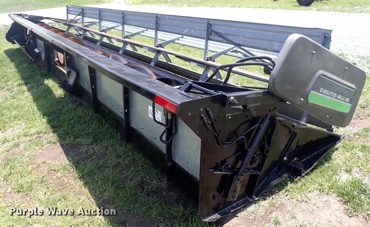 image for item DJ5690 Deutz Allis  rigid head