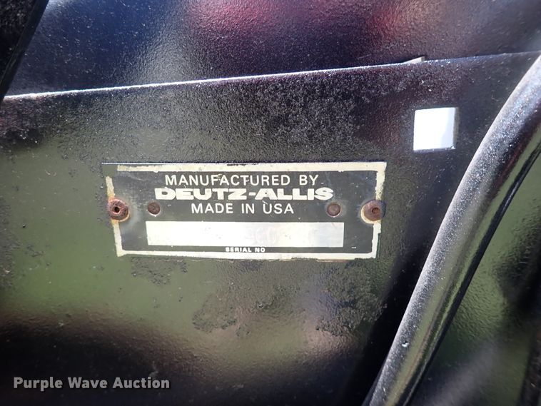 image for item DJ5690 Deutz Allis  rigid head