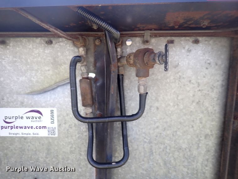 image for item DJ5690 Deutz Allis  rigid head