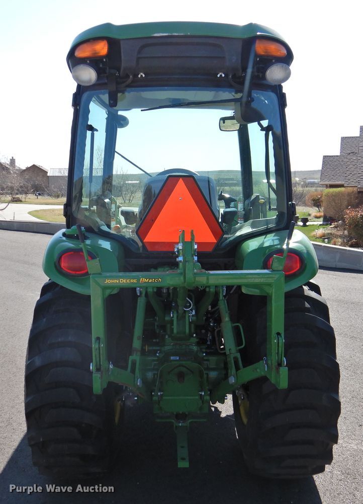 image for item DJ8433 John Deere 3039R  MFWD tractor