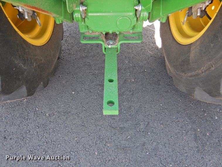 image for item DJ8433 John Deere 3039R  MFWD tractor