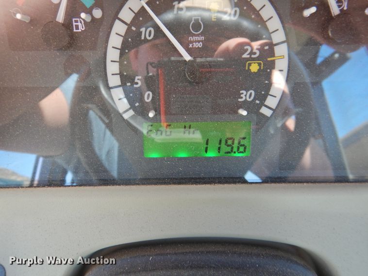 image for item DJ8433 John Deere 3039R  MFWD tractor