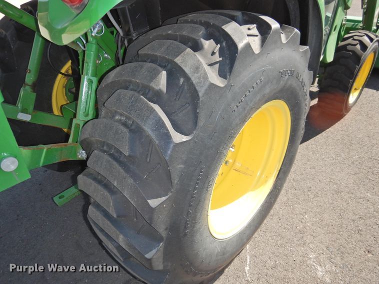 image for item DJ8433 John Deere 3039R  MFWD tractor