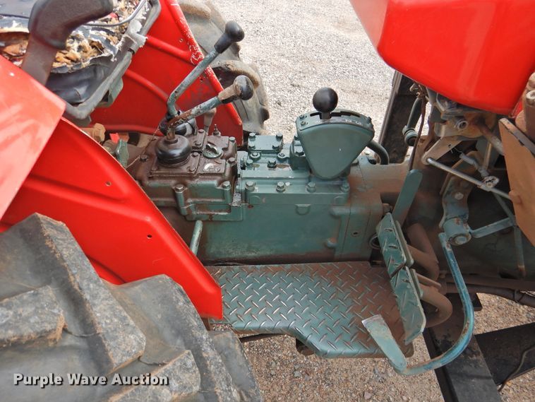 image for item DJ8487 Yanmar YM2210D  MFWD tractor