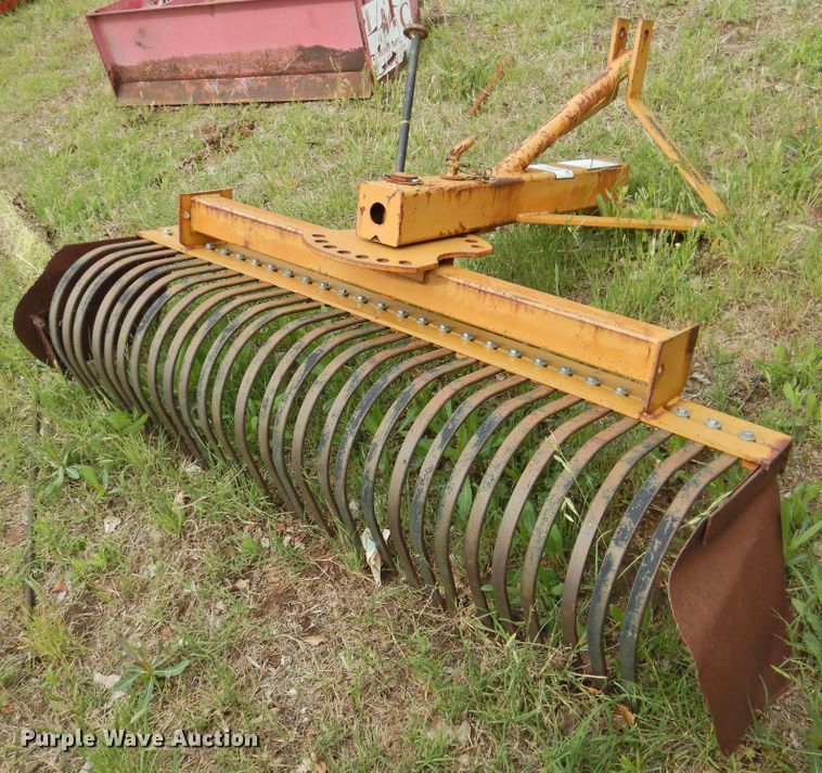 image for item DJ8487 Yanmar YM2210D  MFWD tractor