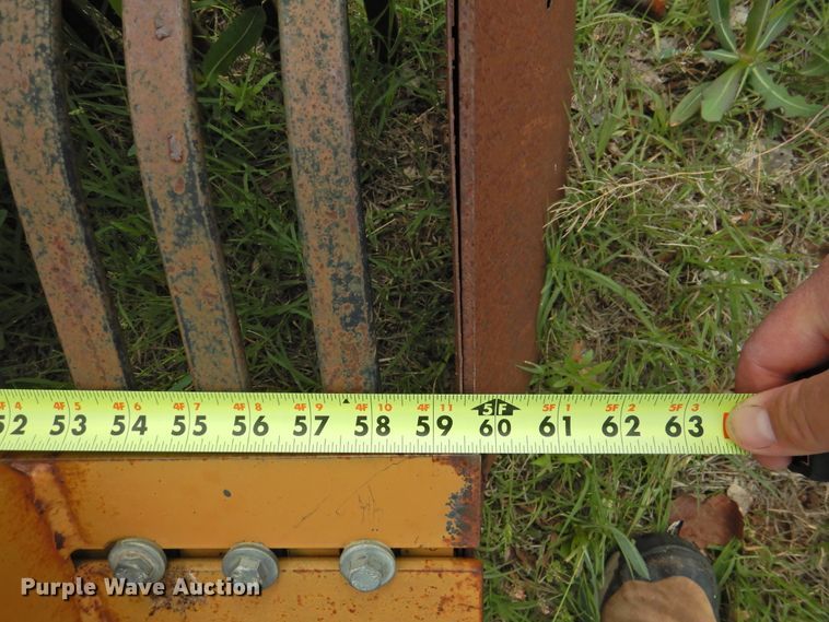 image for item DJ8487 Yanmar YM2210D  MFWD tractor