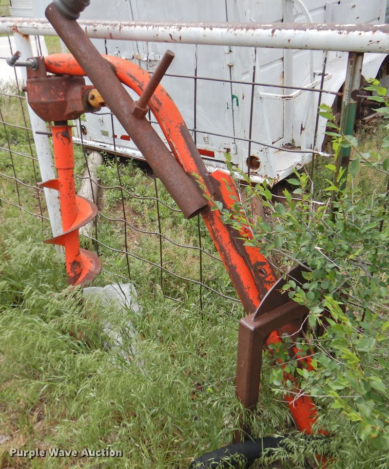 image for item DJ8487 Yanmar YM2210D  MFWD tractor