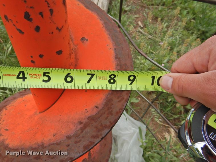 image for item DJ8487 Yanmar YM2210D  MFWD tractor