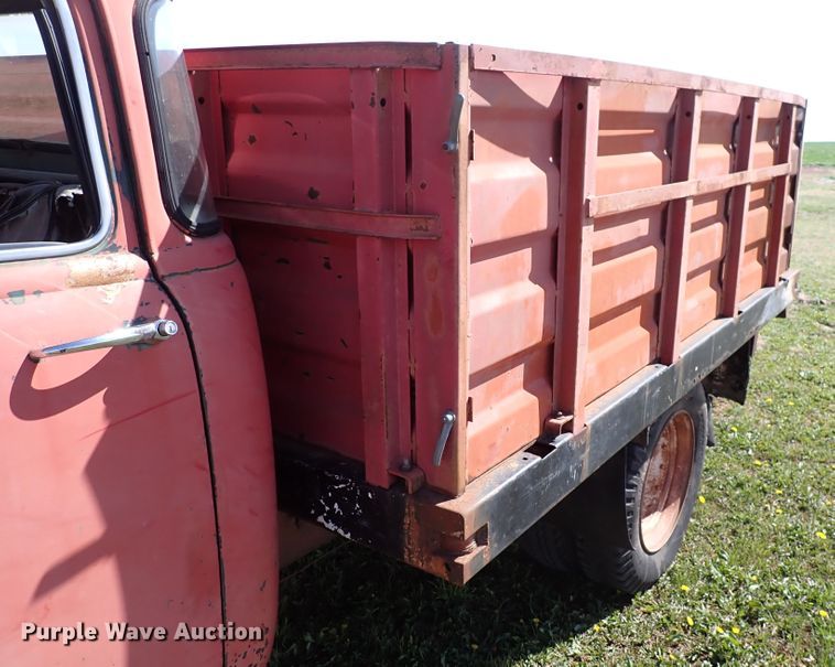 image for item DK4621 1954 GMC 250  grain truck