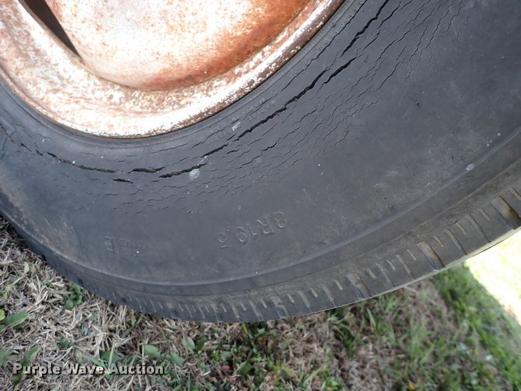 image for item DK4621 1954 GMC 250  grain truck