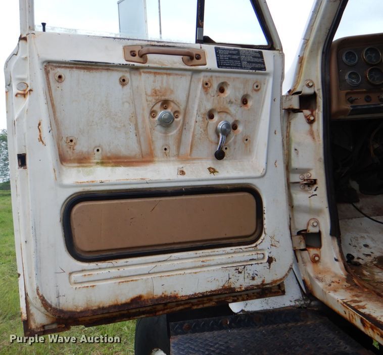 image for item DK5653 1981 GMC Big Wheel  applicator truck