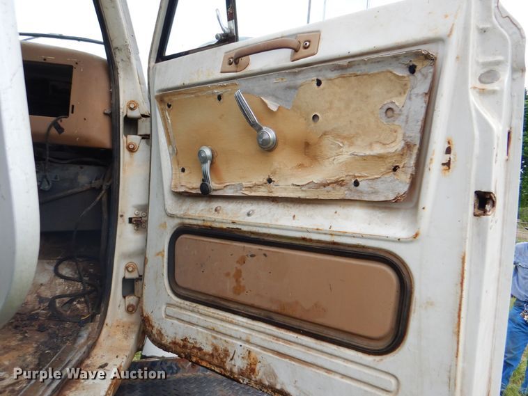 image for item DK5653 1981 GMC Big Wheel  applicator truck