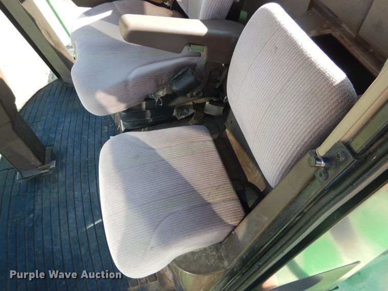 image for item DL0275 2007 John Deere 4995  windrower