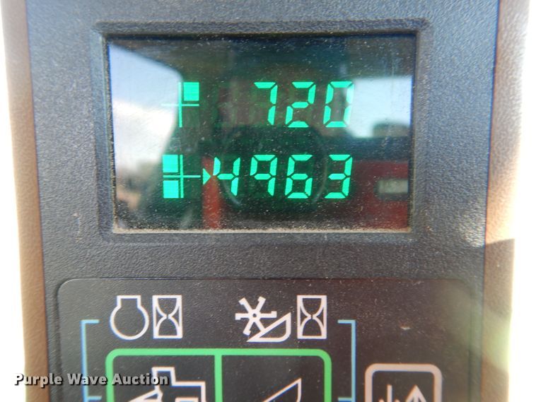 image for item DL0275 2007 John Deere 4995  windrower