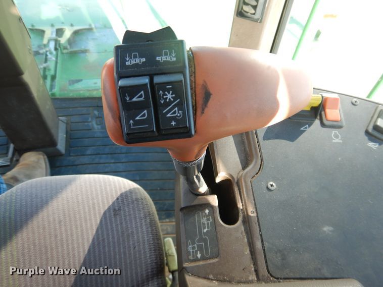 image for item DL0275 2007 John Deere 4995  windrower