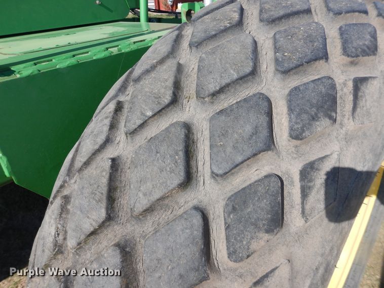 image for item DL0275 2007 John Deere 4995  windrower