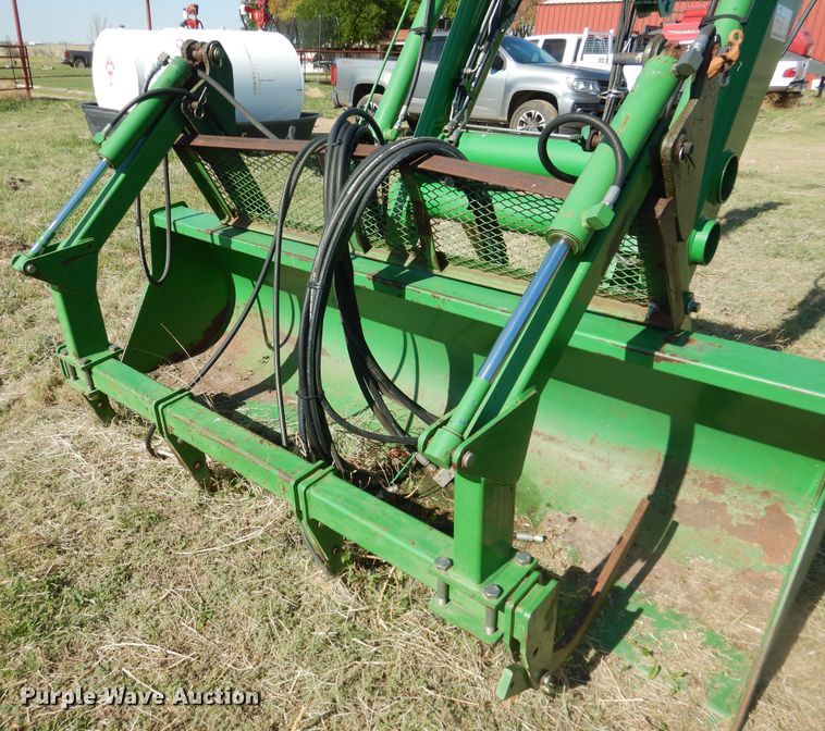 image for item DL0276 John Deere 840  loader