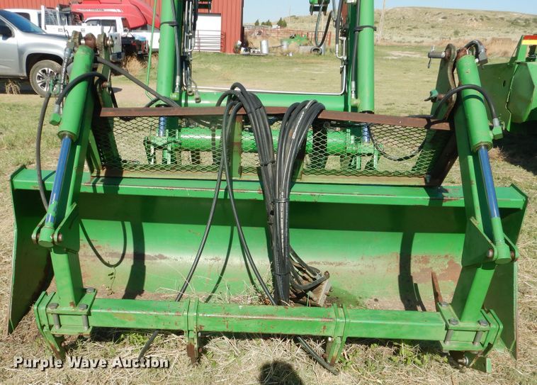 image for item DL0276 John Deere 840  loader