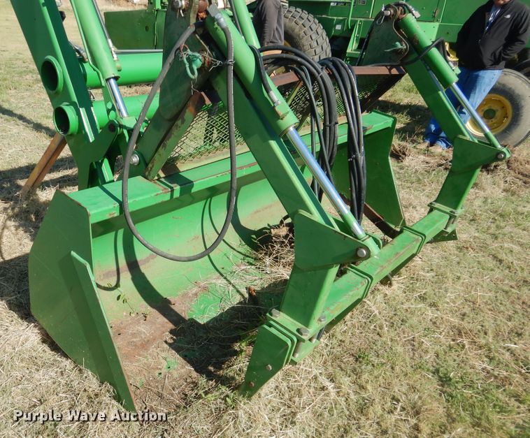 image for item DL0276 John Deere 840  loader