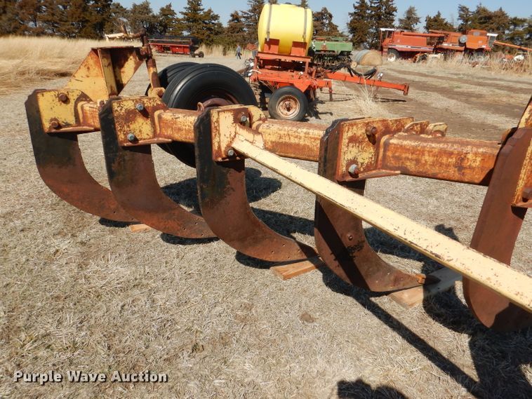 image for item DL4737 Big Ox  V-ripper