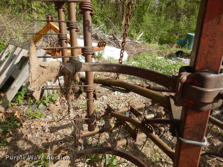 image for item DL8031 Allis Chalmers  field cultivator