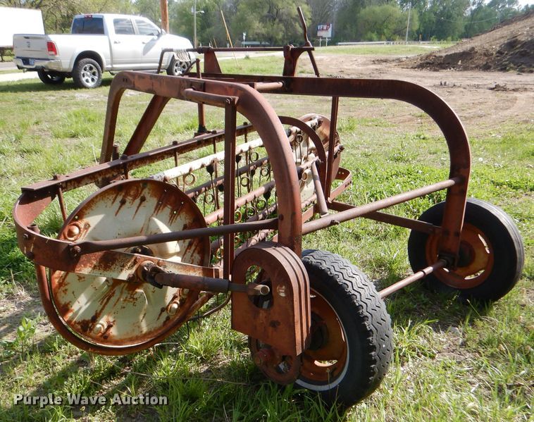 image for item DL8032 John Deere CCA  chisel and International hay rake