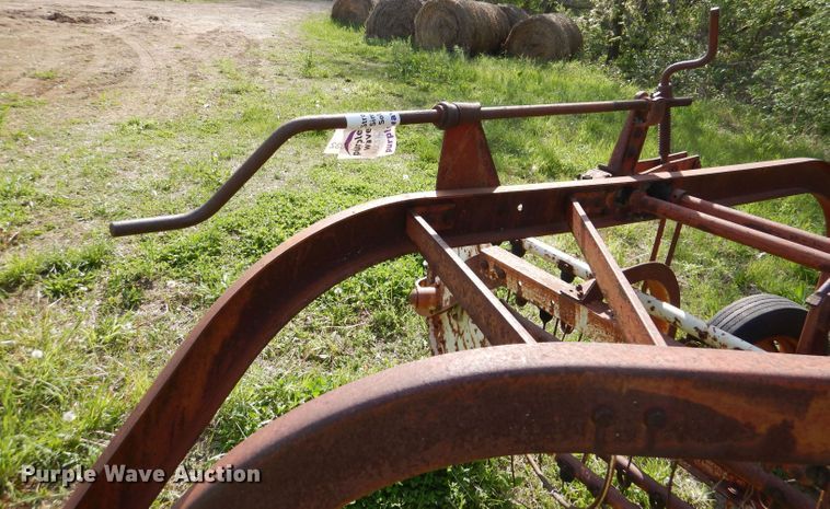 image for item DL8032 John Deere CCA  chisel and International hay rake