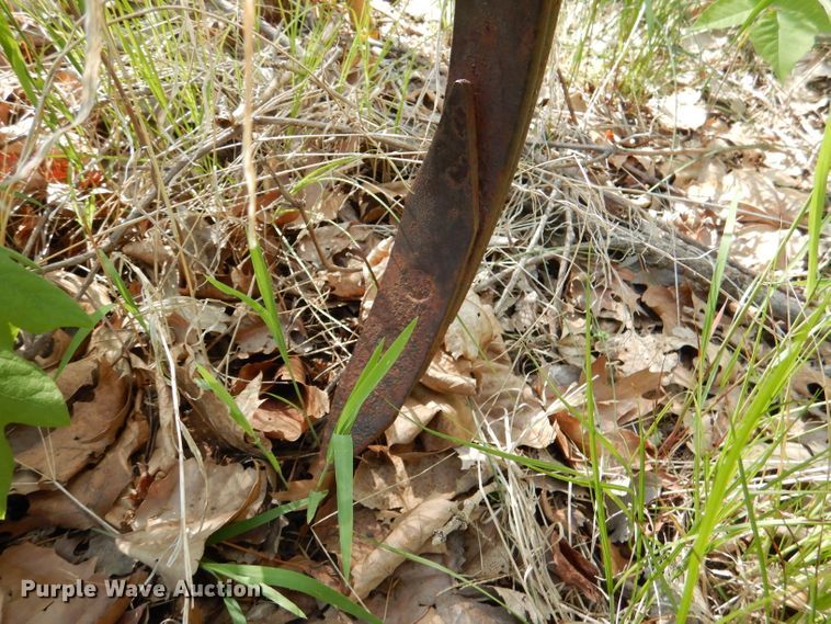 image for item DL8032 John Deere CCA  chisel and International hay rake