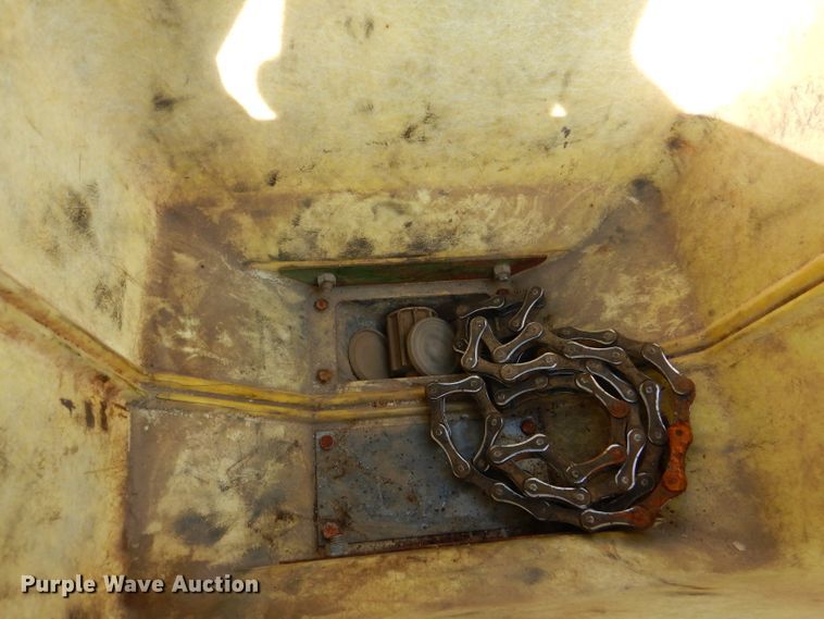 image for item DL8033 John Deere P7000  no-till planter