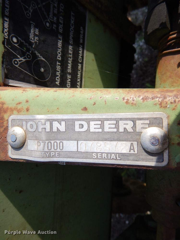 image for item DL8033 John Deere P7000  no-till planter