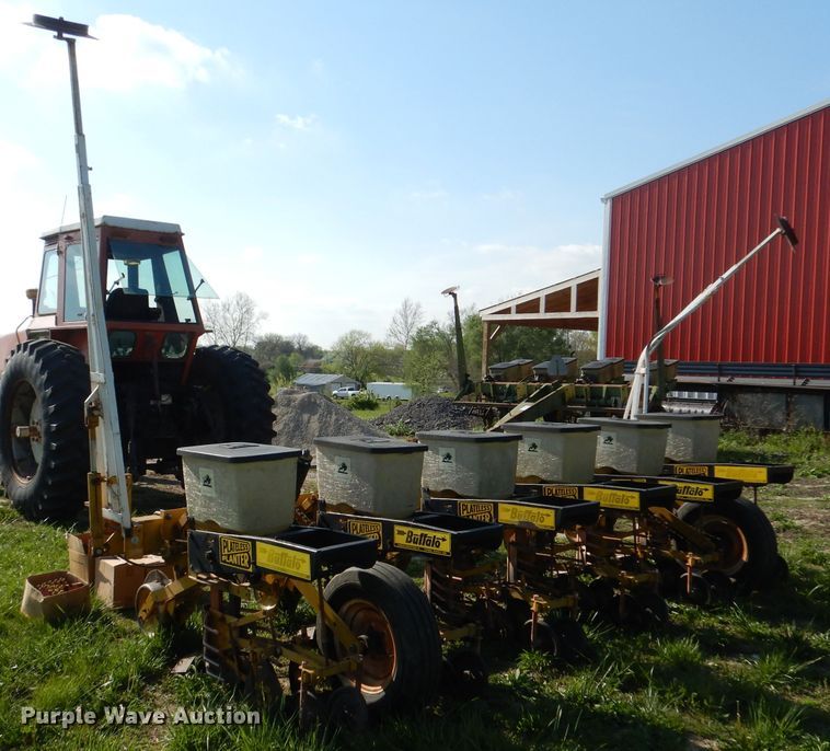 image for item DL8034 Buffalo 7010-6-30  no-till planter