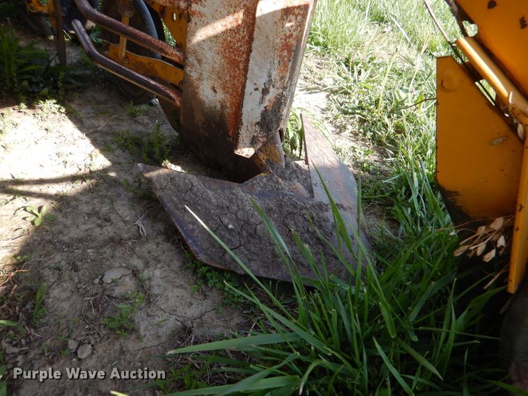 image for item DL8034 Buffalo 7010-6-30  no-till planter