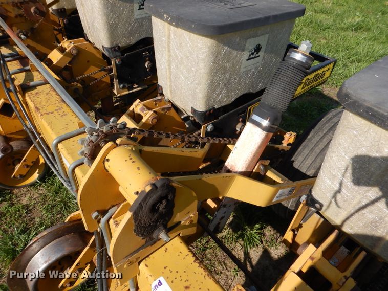 image for item DL8034 Buffalo 7010-6-30  no-till planter