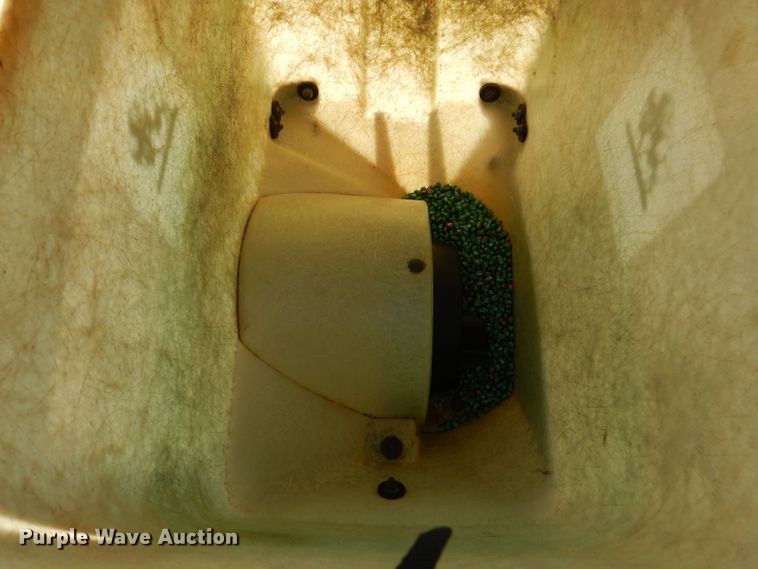 image for item DL8034 Buffalo 7010-6-30  no-till planter