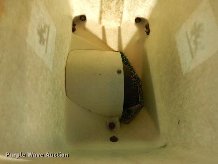 image for item DL8034 Buffalo 7010-6-30  no-till planter