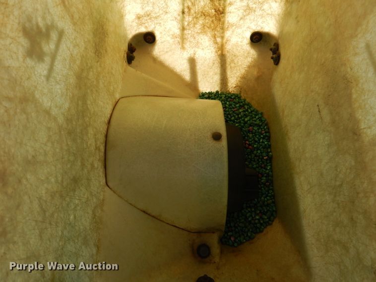 image for item DL8034 Buffalo 7010-6-30  no-till planter