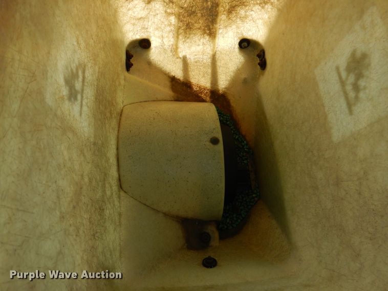 image for item DL8034 Buffalo 7010-6-30  no-till planter