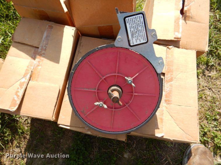 image for item DL8034 Buffalo 7010-6-30  no-till planter