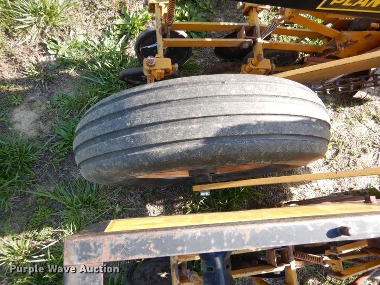 image for item DL8034 Buffalo 7010-6-30  no-till planter