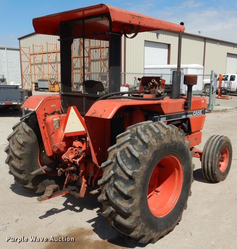 image for item DL8057 1985 Case IH 885  tractor