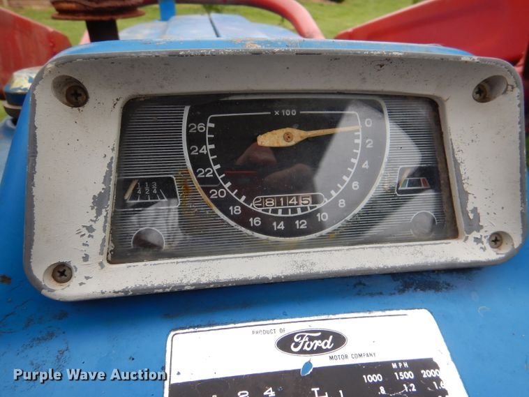image for item DL8100 Ford 2000  tractor