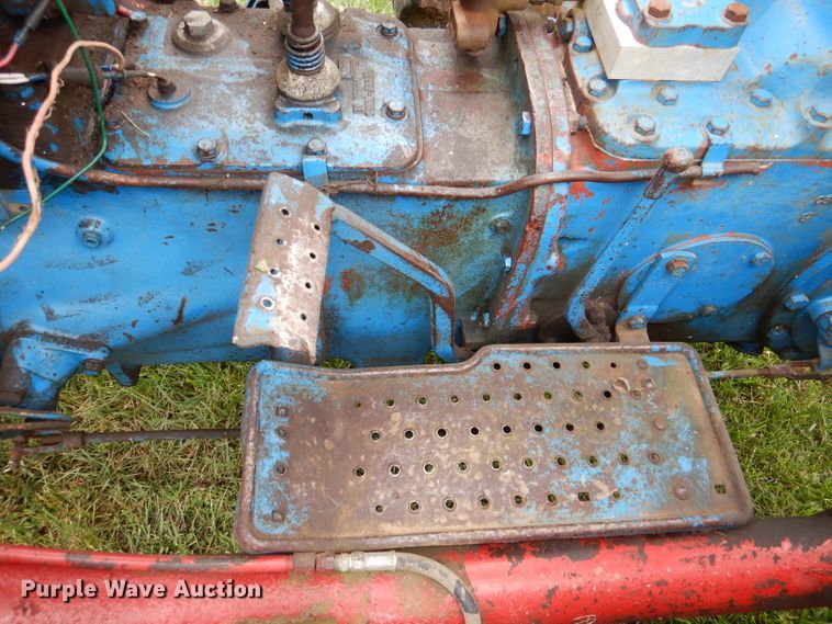 image for item DL8100 Ford 2000  tractor