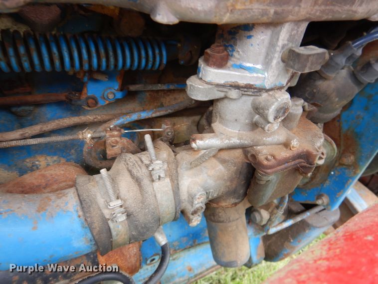 image for item DL8100 Ford 2000  tractor