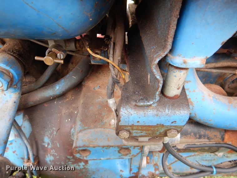 image for item DL8100 Ford 2000  tractor