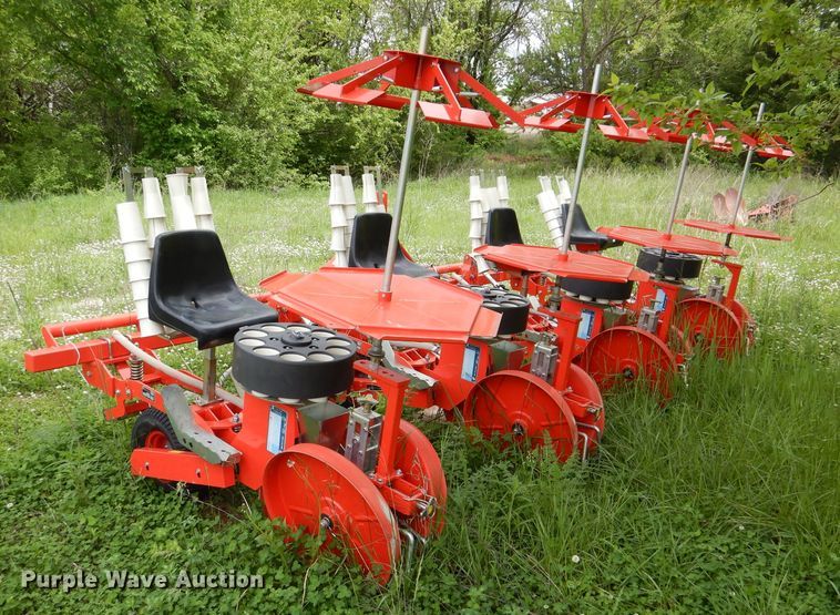 image for item DL8165 Checchi & Magli Unifox  transplanter