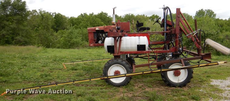 image for item DL8173 Hagie 470  Hi-Tractor sprayer